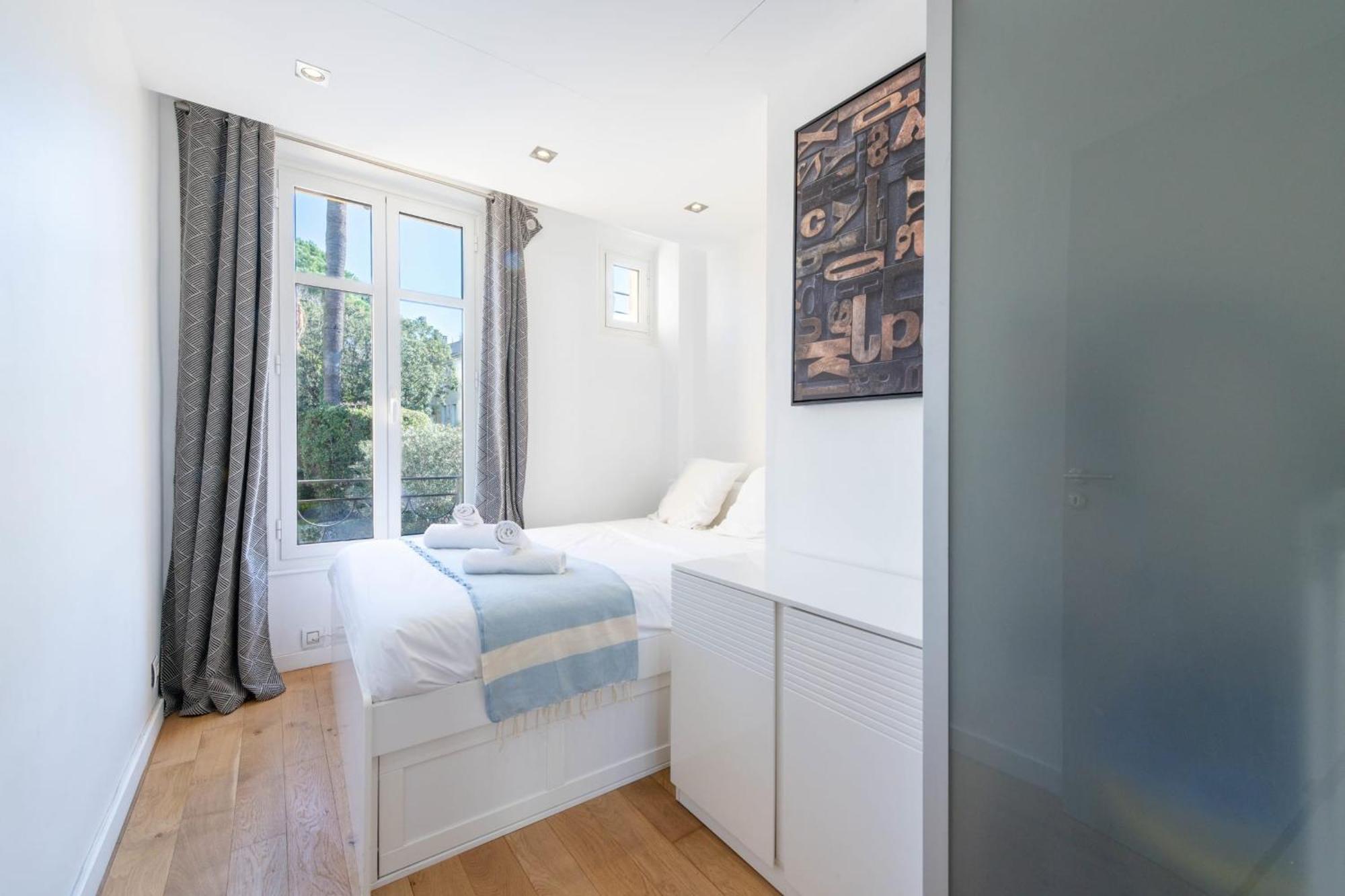 Air-conditioned 2-br With Garage Near The Appartement Cannes