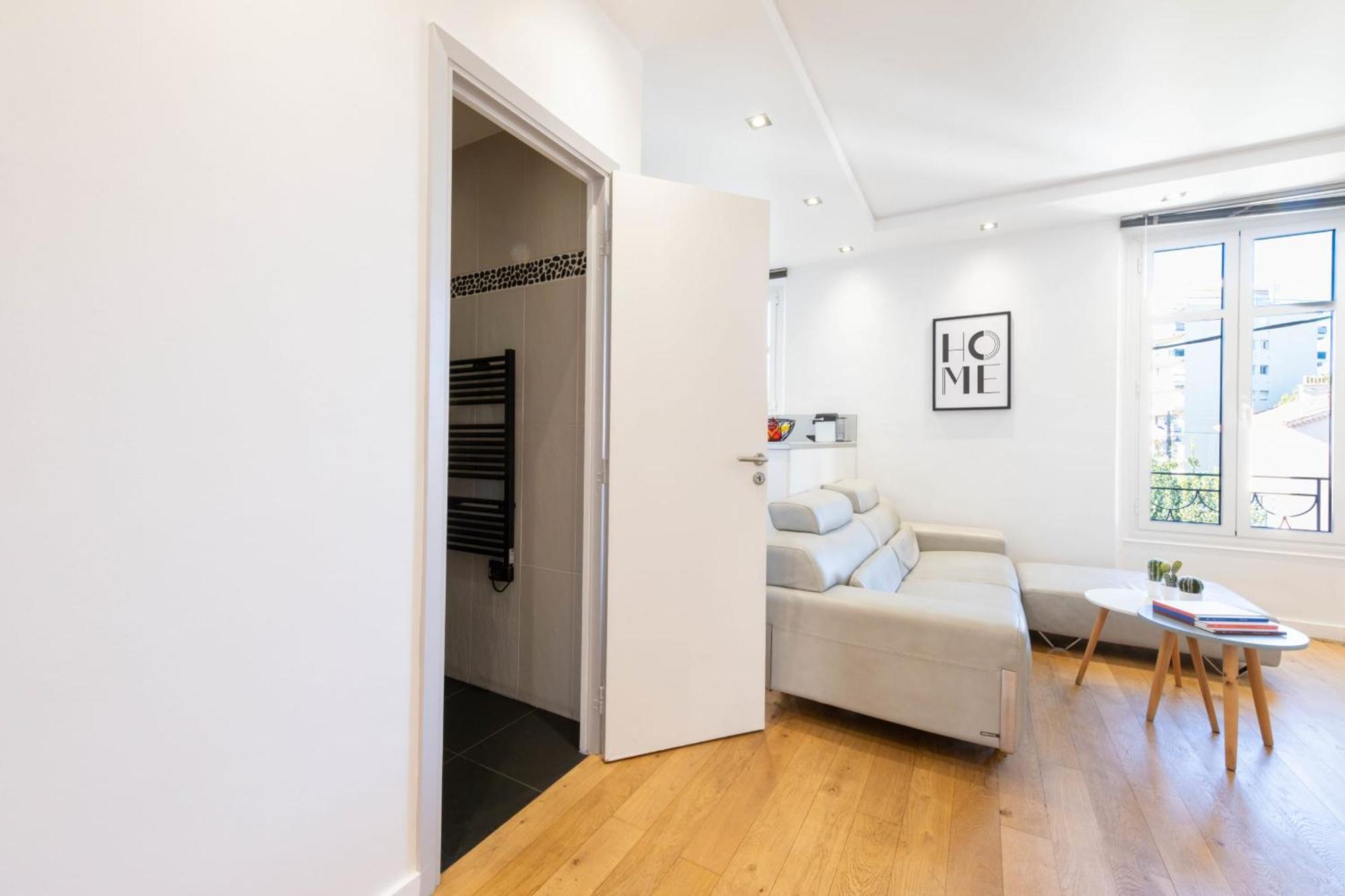 Air-conditioned 2-br With Garage Near The Appartement Cannes