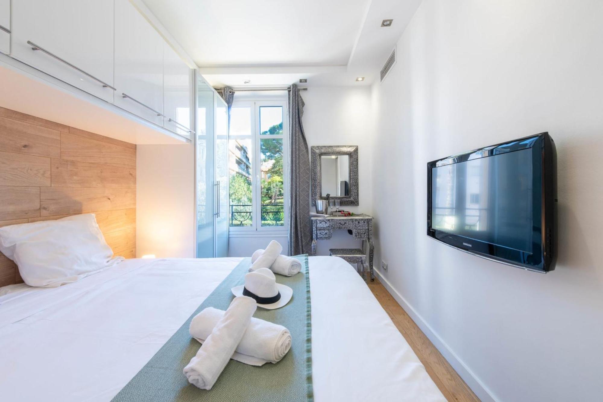 Air-conditioned 2-br With Garage Near The Appartement Cannes