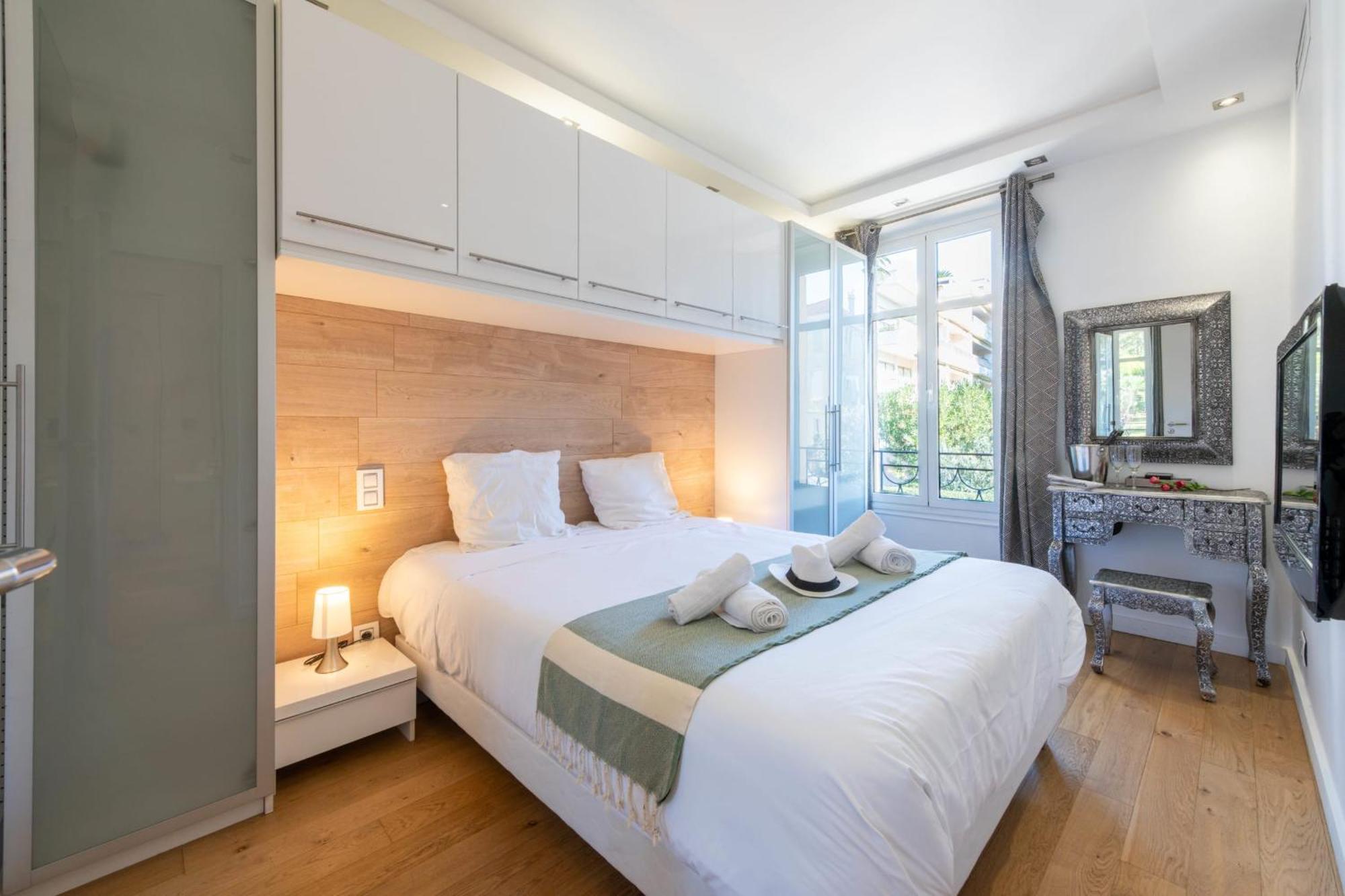 Air-conditioned 2-br With Garage Near The Appartement Cannes