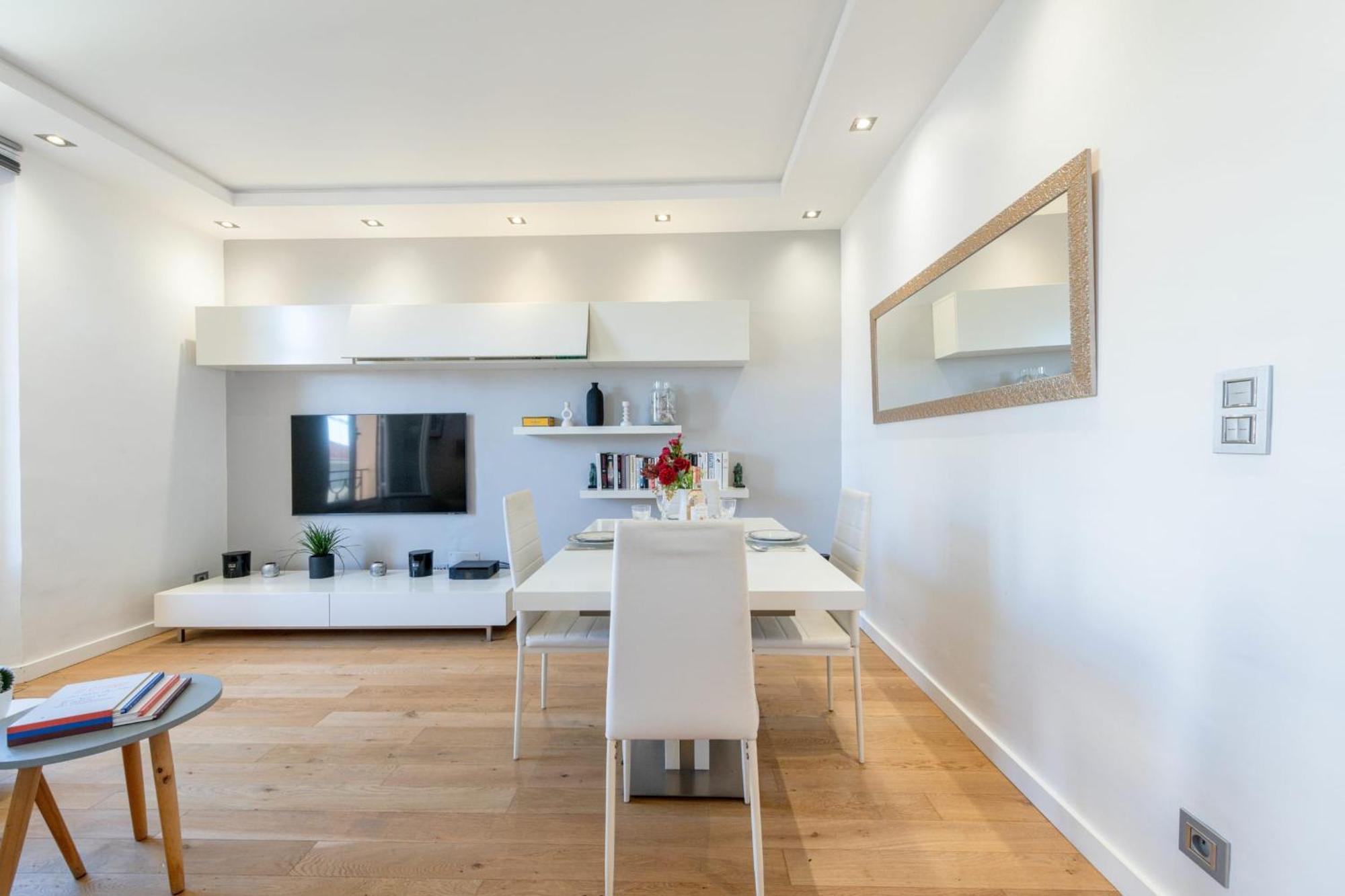 Air-conditioned 2-br With Garage Near The * Cannes